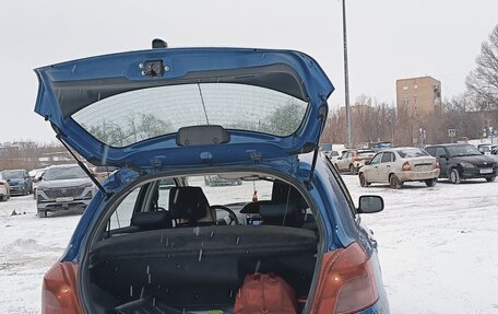 Toyota Yaris III рестайлинг, 2007 год, 595 000 рублей, 4 фотография