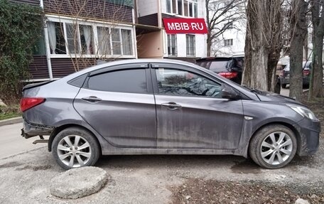 Hyundai Solaris II рестайлинг, 2012 год, 260 000 рублей, 3 фотография