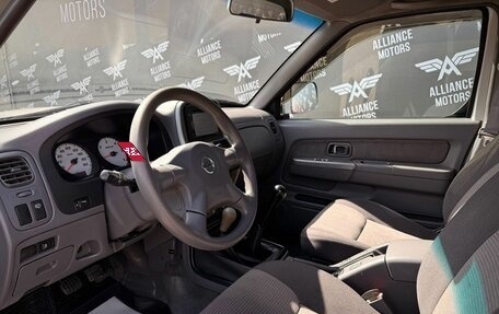 Nissan NP300, 2014 год, 1 299 000 рублей, 9 фотография