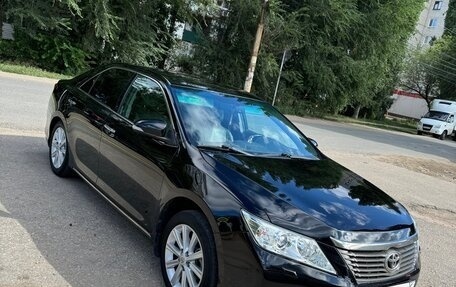 Toyota Camry, 2014 год, 1 650 000 рублей, 2 фотография