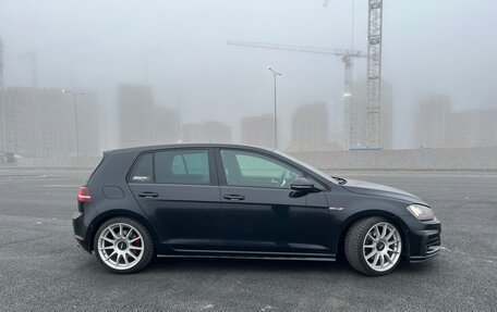 Volkswagen Golf GTI VII, 2014 год, 2 040 000 рублей, 2 фотография