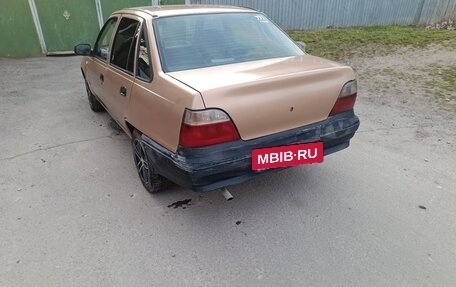 Daewoo Nexia I рестайлинг, 2003 год, 135 000 рублей, 5 фотография