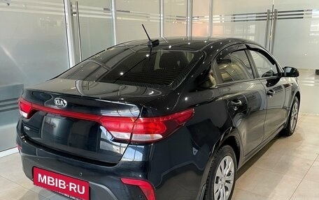 KIA Rio IV, 2018 год, 1 530 000 рублей, 4 фотография