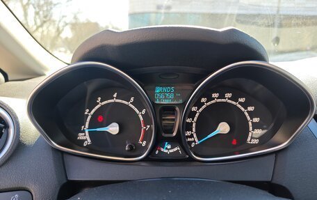 Ford Fiesta, 2016 год, 1 050 000 рублей, 8 фотография