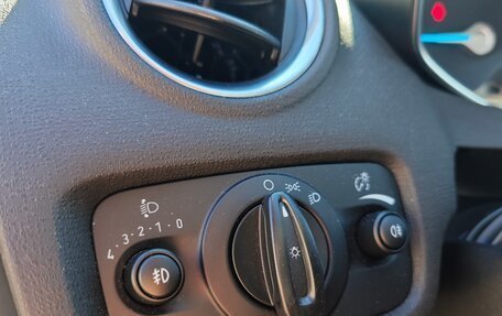 Ford Fiesta, 2016 год, 1 050 000 рублей, 13 фотография