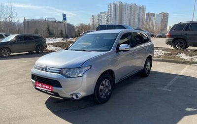 Mitsubishi Outlander III рестайлинг 3, 2012 год, 870 000 рублей, 1 фотография