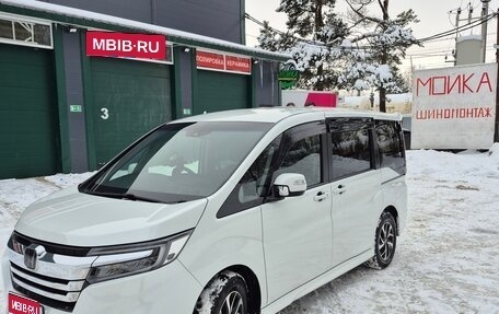 Honda Stepwgn IV, 2019 год, 2 350 000 рублей, 1 фотография