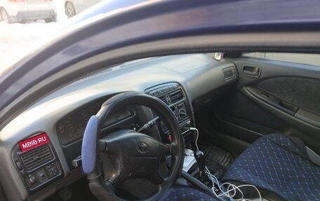 Toyota Avensis III рестайлинг, 1999 год, 220 000 рублей, 1 фотография