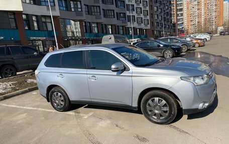 Mitsubishi Outlander III рестайлинг 3, 2012 год, 870 000 рублей, 5 фотография