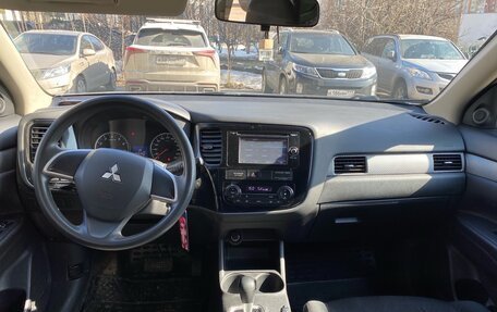 Mitsubishi Outlander III рестайлинг 3, 2012 год, 870 000 рублей, 8 фотография