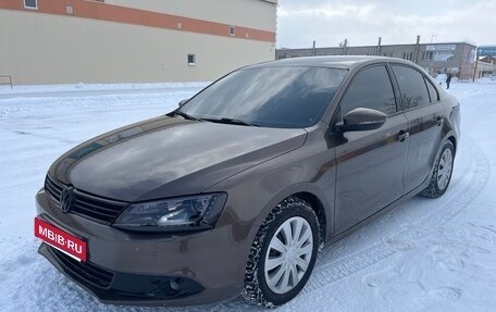 Volkswagen Jetta VI, 2011 год, 1 350 000 рублей, 4 фотография