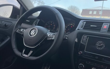 Volkswagen Jetta VI, 2011 год, 1 350 000 рублей, 18 фотография