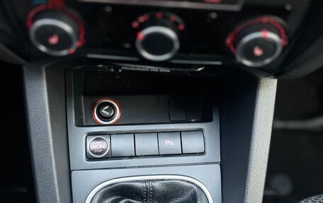 Volkswagen Jetta VI, 2011 год, 1 350 000 рублей, 22 фотография