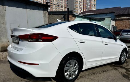 Hyundai Elantra VI рестайлинг, 2017 год, 1 415 000 рублей, 7 фотография