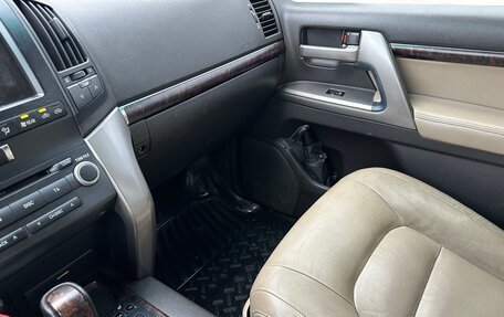 Toyota Land Cruiser 200, 2008 год, 2 450 000 рублей, 21 фотография