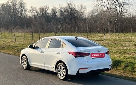 Hyundai Solaris II рестайлинг, 2018 год, 630 000 рублей, 4 фотография