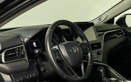 Toyota Camry, 2023 год, 3 850 000 рублей, 13 фотография