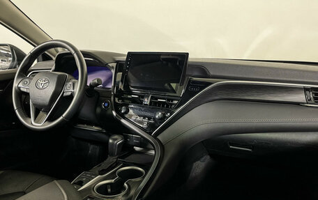 Toyota Camry, 2023 год, 3 850 000 рублей, 9 фотография