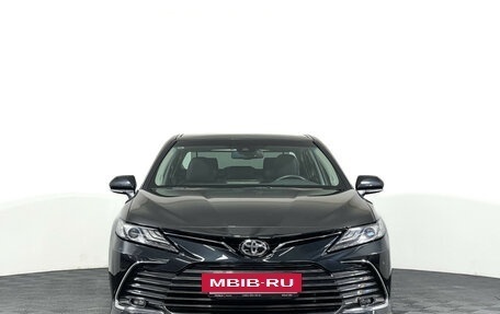 Toyota Camry, 2023 год, 3 850 000 рублей, 2 фотография