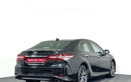 Toyota Camry, 2023 год, 3 850 000 рублей, 5 фотография