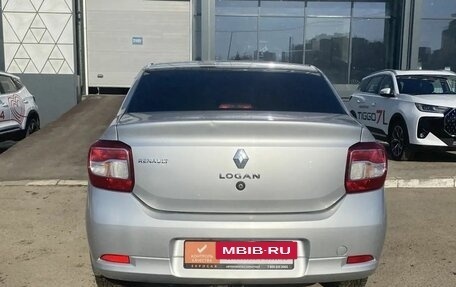 Renault Logan II, 2017 год, 690 000 рублей, 3 фотография