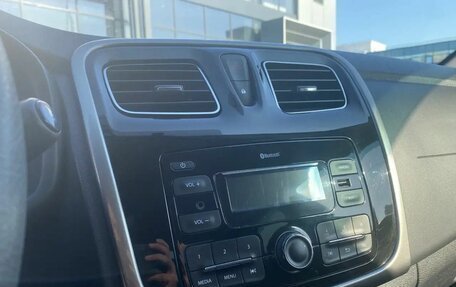 Renault Logan II, 2017 год, 690 000 рублей, 9 фотография