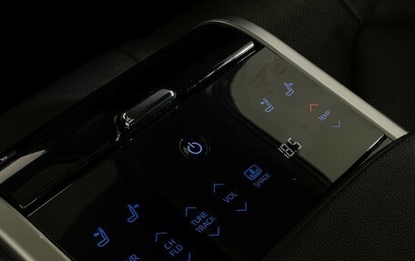 Toyota Camry, 2023 год, 3 850 000 рублей, 19 фотография