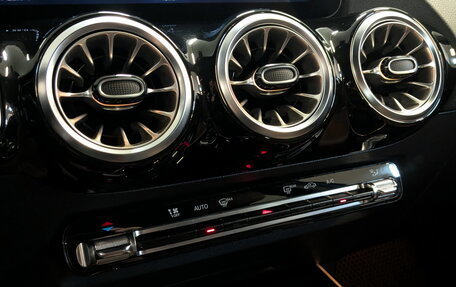 Mercedes-Benz GLA, 2020 год, 3 260 000 рублей, 29 фотография