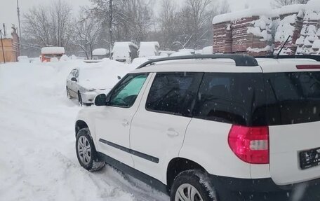 Skoda Yeti I рестайлинг, 2014 год, 830 000 рублей, 3 фотография