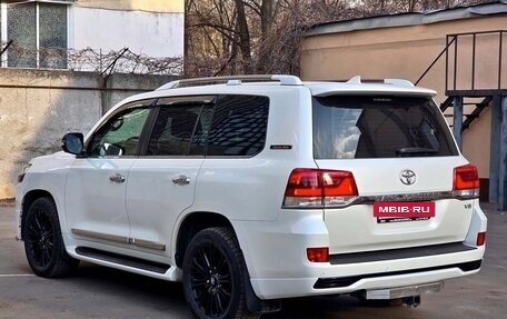 Toyota Land Cruiser 200, 2017 год, 5 500 000 рублей, 8 фотография