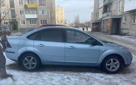 Ford Focus II рестайлинг, 2005 год, 350 000 рублей, 2 фотография