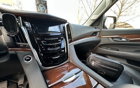 Cadillac Escalade IV, 2020 год, 6 350 000 рублей, 9 фотография
