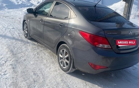 Hyundai Solaris II рестайлинг, 2016 год, 700 000 рублей, 2 фотография