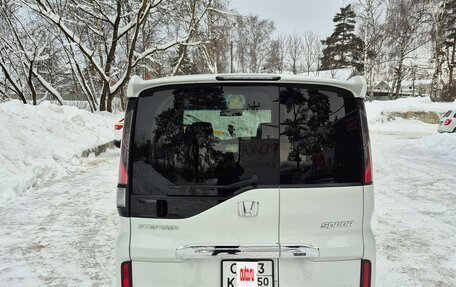 Honda Stepwgn IV, 2019 год, 2 350 000 рублей, 6 фотография