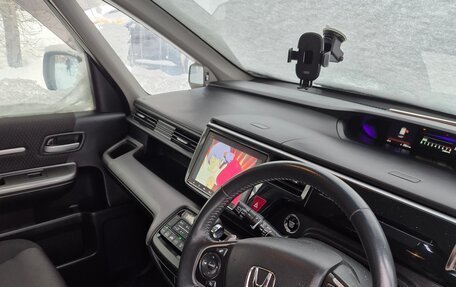 Honda Stepwgn IV, 2019 год, 2 350 000 рублей, 12 фотография