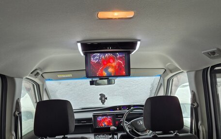 Honda Stepwgn IV, 2019 год, 2 350 000 рублей, 11 фотография