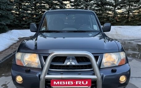 Mitsubishi Pajero III рестайлинг, 2004 год, 1 500 000 рублей, 2 фотография