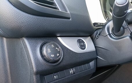 Opel Zafira Life I, 2022 год, 3 630 000 рублей, 12 фотография