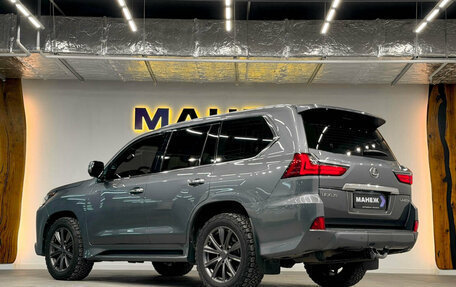 Lexus LX III, 2017 год, 7 300 000 рублей, 4 фотография