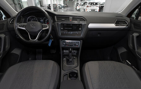 Volkswagen Tiguan II, 2021 год, 2 790 000 рублей, 8 фотография