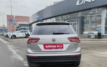 Volkswagen Tiguan II, 2019 год, 2 085 000 рублей, 5 фотография