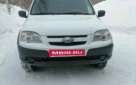 Chevrolet Niva I рестайлинг, 2019 год, 750 000 рублей, 7 фотография