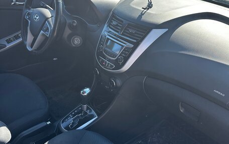 Hyundai Solaris II рестайлинг, 2013 год, 840 000 рублей, 7 фотография