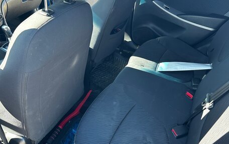 Hyundai Solaris II рестайлинг, 2013 год, 840 000 рублей, 13 фотография