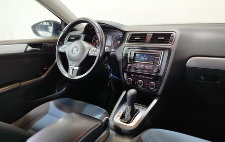 Volkswagen Jetta VI, 2013 год, 1 127 000 рублей, 9 фотография