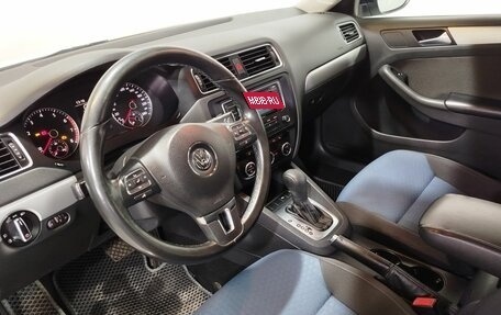 Volkswagen Jetta VI, 2013 год, 1 127 000 рублей, 18 фотография