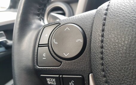 Toyota RAV4, 2017 год, 2 395 000 рублей, 12 фотография