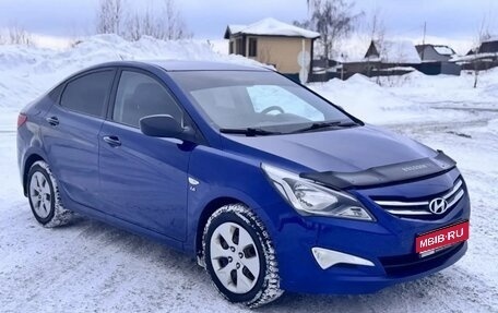 Hyundai Solaris II рестайлинг, 2015 год, 730 000 рублей, 1 фотография