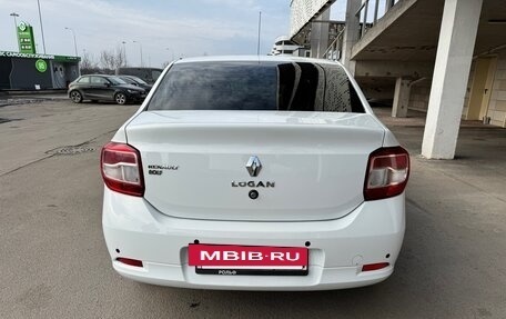 Renault Logan II, 2017 год, 800 000 рублей, 7 фотография