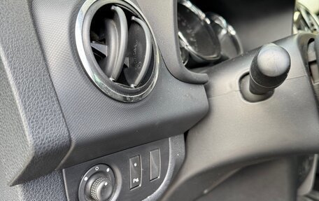 Renault Logan II, 2017 год, 800 000 рублей, 14 фотография